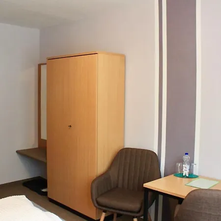 Carolaruh Ξενοδοχείο *